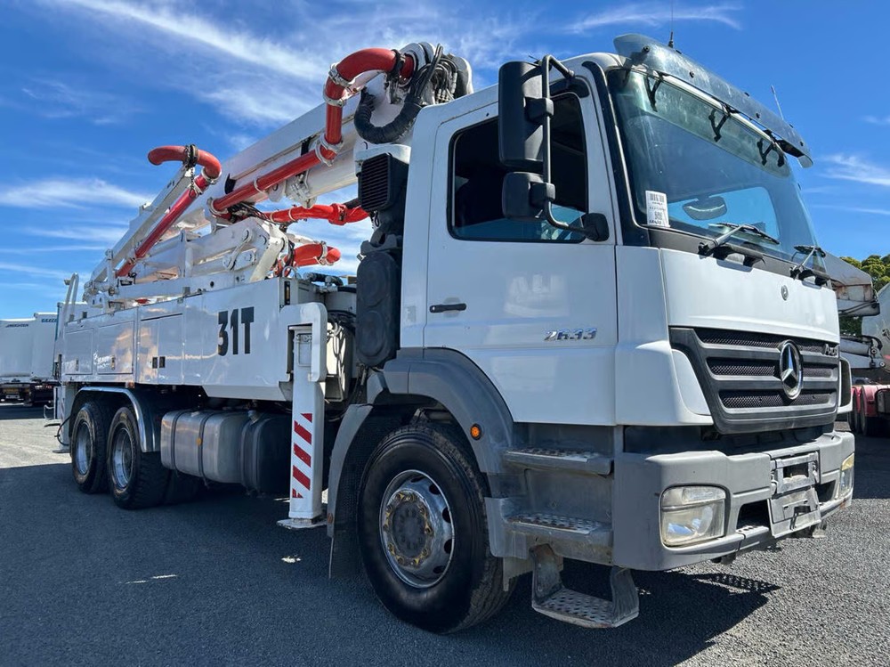 2010 Mercedes Benz Axor 2633