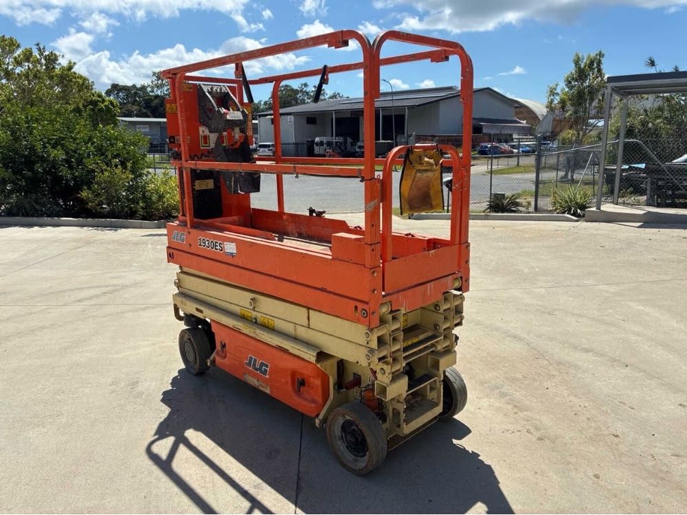 2018 JLG 1930ES