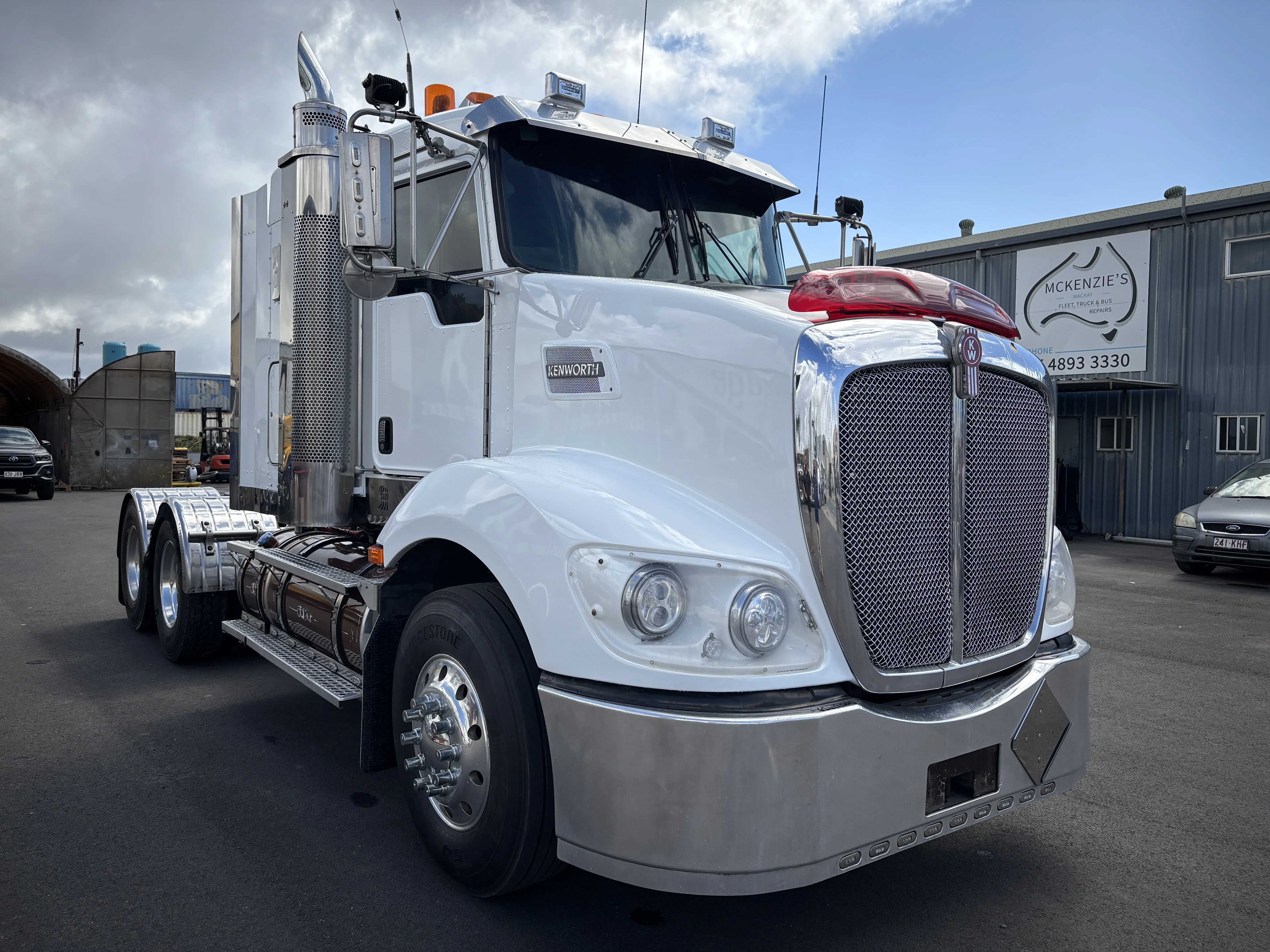 2017 Kenworth T409
