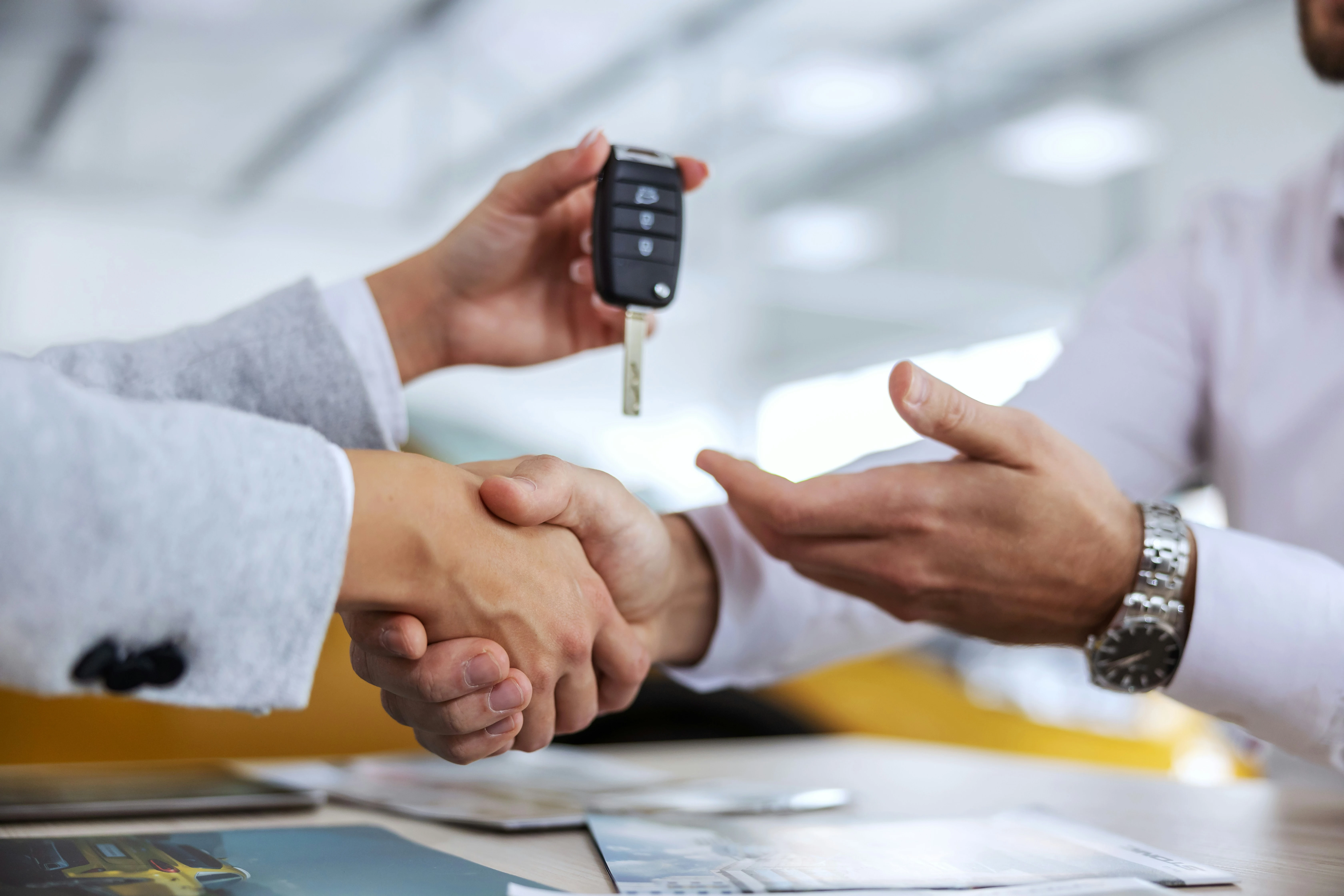 Novated leasing agreement image