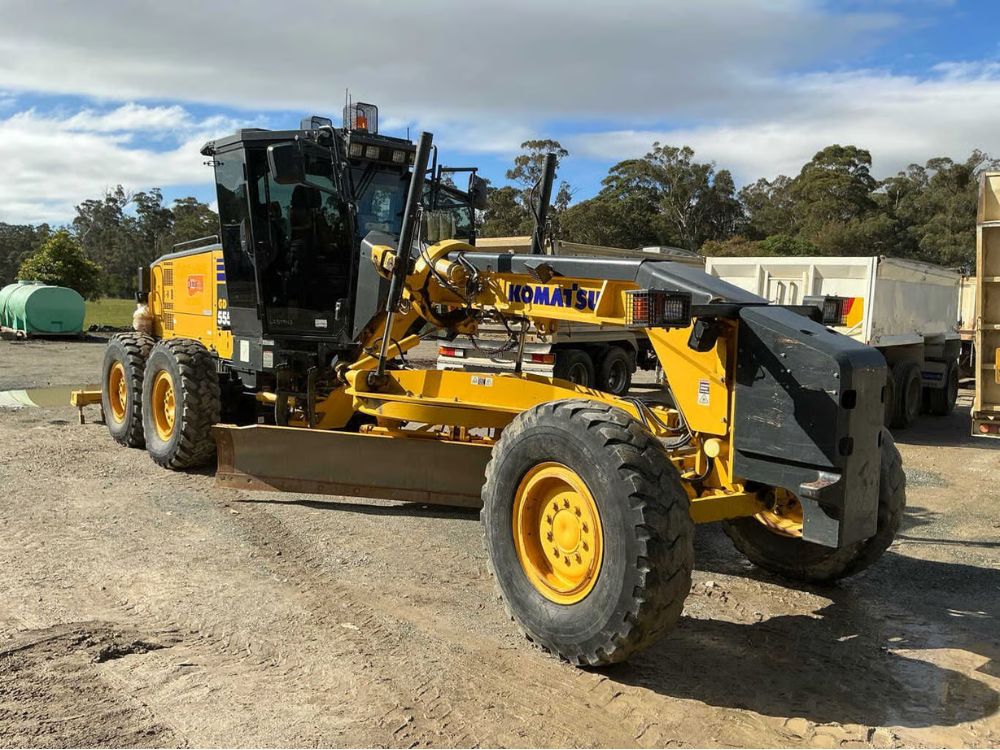 2020 Komatsu GD555-5