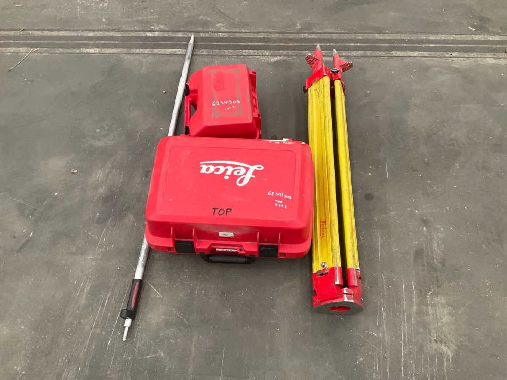 Leica Total Robotic Surveying Station