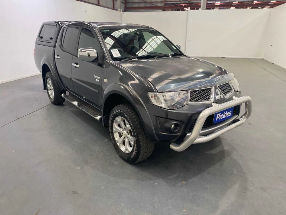 2011 Mitsubishi Triton